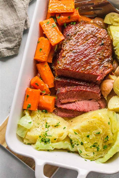 Slow cooker corned beef & cabbage. Canned Corned Beef And Cabbage Recipe Slow Cooker