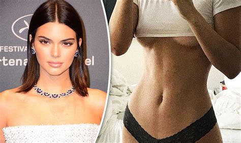 Kendall Jenner Goes Braless And Flashes Major Underboob In Tiny Top