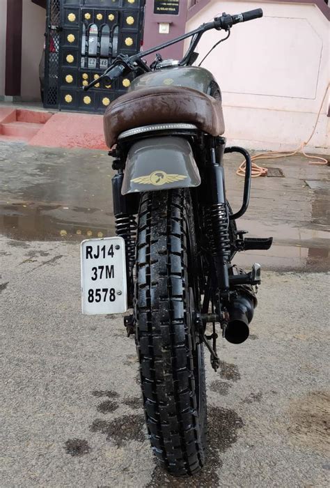 For the stopping power, brakes are equipped with 280mm disc at the front and 230mm disc at the rear with bybre calipers. Used Bajaj Pulsar 150 Bike in Jaipur 2004 model, India at ...