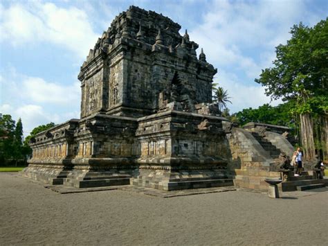 Dari video, kata kata, hingga kumpulan gambar lucu. 30+ Ide Gambar Sketsa Candi Borobudur - AsiaBateav