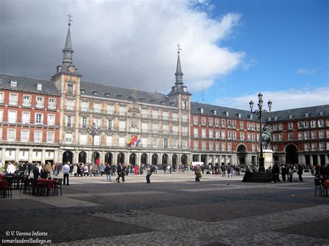 Plaza Mayor Madrid España España Viajes Lugares Para Visitar