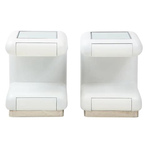 Pair Of Lucite And Glass End Tables Night Stands At 1stdibs
