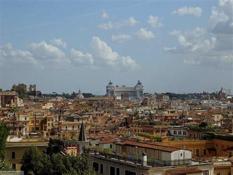 Olimpico di roma 73.261 места. ROMA (citta) guida San Pietro e foto -3-