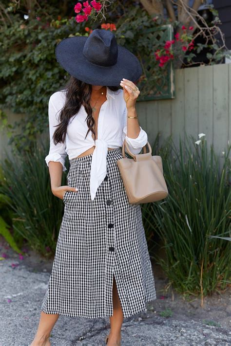 Black White Gingham Skirt Style | With Love From Kat | Gingham fashion, Gingham skirt, Gingham ...