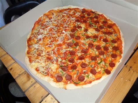 The thin crust pizza is top notch. Tansyong, Best Thin-Crust Pizza in Guimaras - Philippines Plus