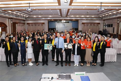 กล่าวว่า การจองสิทธิฉีดวัคซีนไข้หวัดใหญ่มี 4 ช่องทาง คือ 1. สำนักงานประกันสังคมจังหวัดมหาสารคาม จับมือ รพ.มหาสารคาม ...