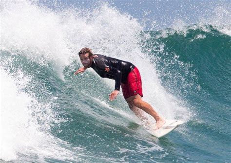 Surfs Up Hunky Simon Baker Hits The Waves In Sydney See Photos Of