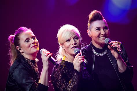 German cabaret diva ina müller was born in köhlen in 1965. Ina Müller - Ina und die Girls. (8/21) - Nur in den ...