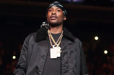 Meek mill's dreamchasers 4 tracklist, cover art, release date, previews and guest features. Meek Mill Arrested in New York for Allegedly Driving Dirt ...