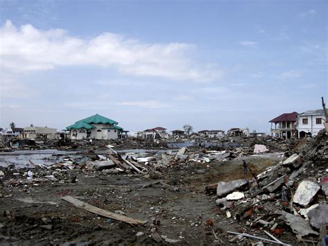 Free picture: disaster, earthquake, tsunami, flood, destroyed, flooding