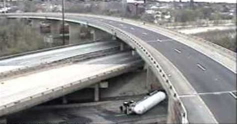 All 95 lanes to PA, I-476 SB closed to tanker crash