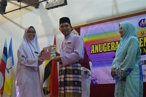 Semantic scholar extracted view of teks ucapan nc aluan perasmian pembukaan sukum 2016 by m. Ucapan Perasmian Merentas Desa - House of Cards