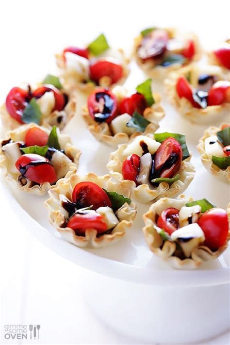 Get christmas appetizer recipes that can be made in advance, like dips, bruschetta, crackers, toasts, and more ideas. caprese salad appetizer finger food