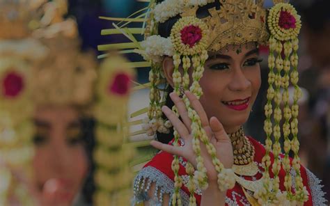 Tari Baksa Kembang Banjarmasin - Kalimantan Selatan | Dinas Kebudayaan dan Pariwisata Kota ...