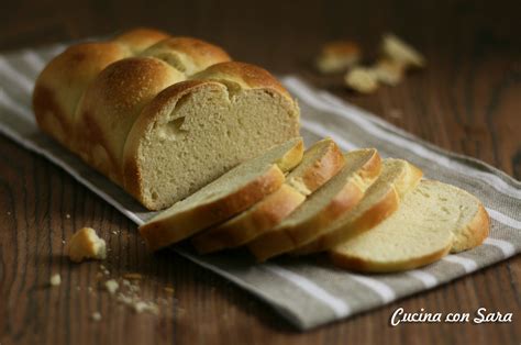 Il pane in cassetta (pancarré) è ottimo sia da mangiare a colazione, con marmellata, burro o nutella, sia per fare toast o sandwiches da consumare esprimi il tuo voto da 1 a 5: Pane in cassetta, ricetta con lievito di birra