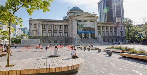 Vancouver Art Gallery Shatters Yearly Attendance Record Venture