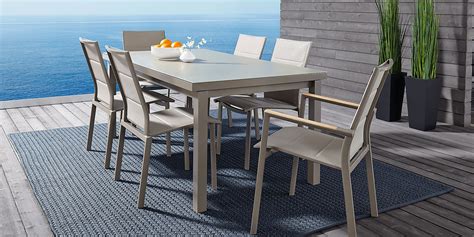 Solana Taupe 7 Pc 70 In Rectangle Outdoor Dining Set Rooms To Go