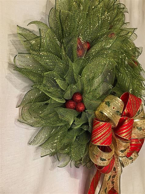 Traditional Green Deco Mesh Christmas Wreath Etsy Christmas Wreaths