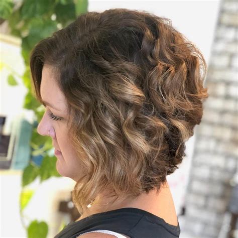 A huge advantage of thick, curly and short hair is that you will spend almost no time maintaining it. 30+ Trendy Curly Bob Hairstyles for Short Curly Hair Lovers!