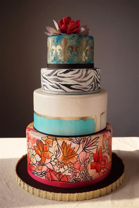 Gorgeously Hand Painted Cakes That You Need To Have At Your Wedding