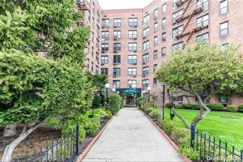 100 25 Queens Blvd Unit 3n Forest Hills Ny 11375 Mls 3302428 Redfin