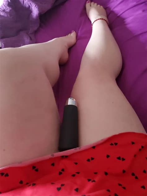 bored housewife milf playing with vibrator wand toy 8 pics xhamster
