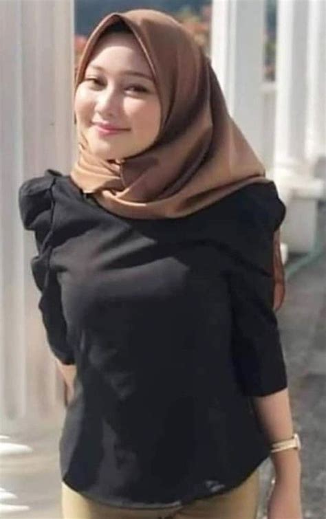 Pin Oleh Andre Messerati Di Jilbab Face Hijab Chic Gaya Hijab Model Pakaian Hijab