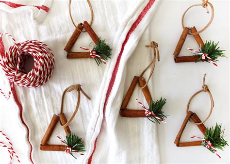 I put a large drop of yellow in the center, with little drops on each of the. Cinnamon Stick Crafts - The Smell of Christmas In Your Home