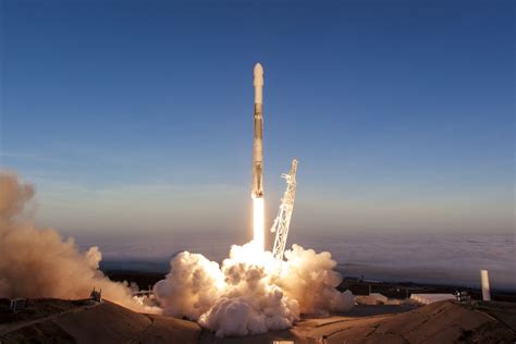 Later This Year A Spacex Falcon 9 Rocket Will Launch Its Biggest Batch