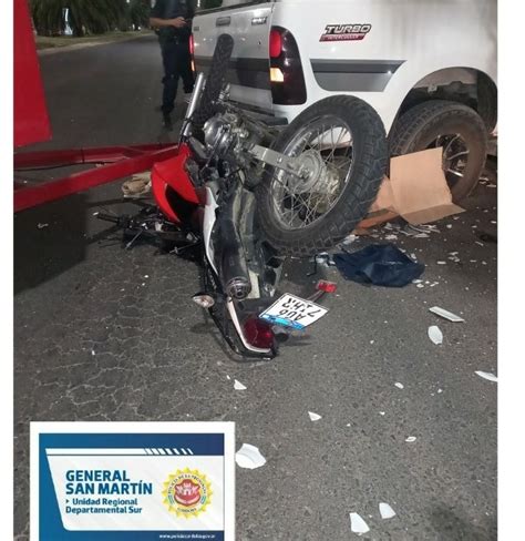 Un Motociclista Sufri La Fractura De Su Mano Derecha Al Chocar Contra Una Camioneta El Diario
