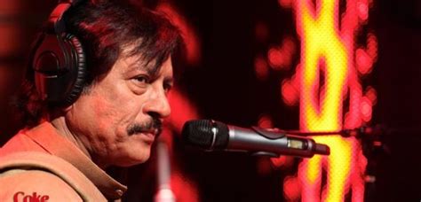 Attaullah Khan Esakhelvi Completes His Fifty Years In Music Fankar Online