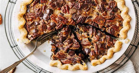 Paula shares her chocolate pecan pie recipe with chocolatier max brenner. Paula Deen's Chocolate Pecan Pie Recipe