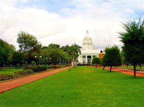 Check out updated best hotels & restaurants near. Colombo - Sri Lanka | deReizigersgids