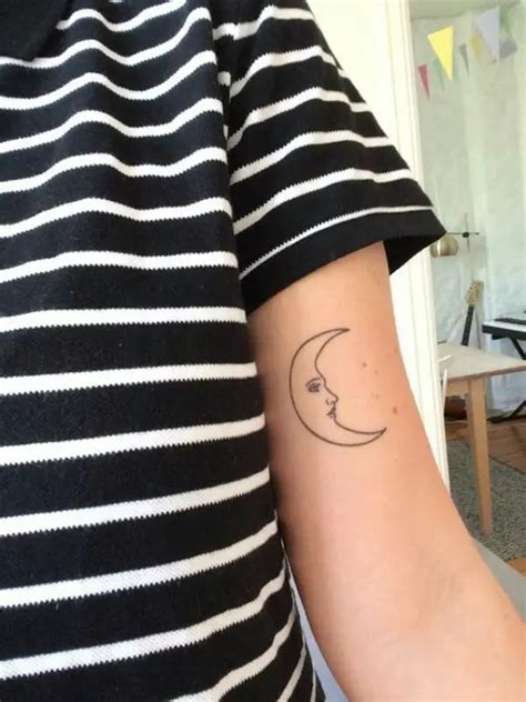 40 Adorable Moon Tattoo Designs And Ideas Greenorc