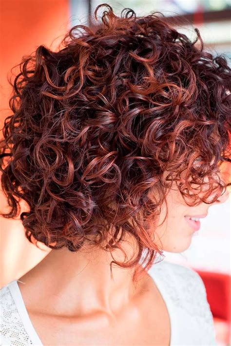 55 Sassy Short Curly Hairstyles 2021 To Wear At Any Age Short Curly