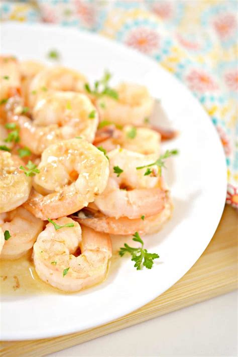 Remove shrimp and set aside. Famous Red Lobster Shrimp Scampi - Easy Recipes