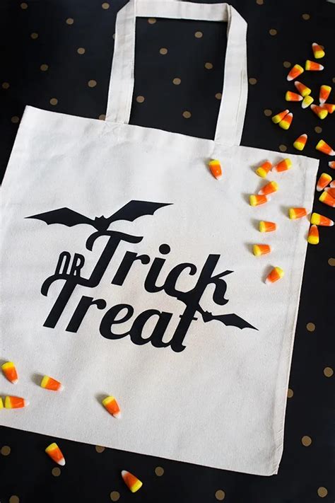 Diy Halloween Trick Or Treat Bags Sarah Hearts