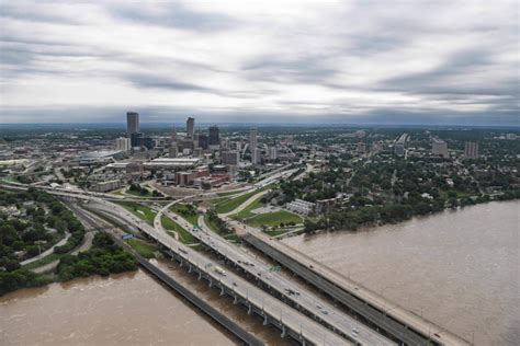 Dvids Images Okla Gov Tulsa Mayor Assess Flooding