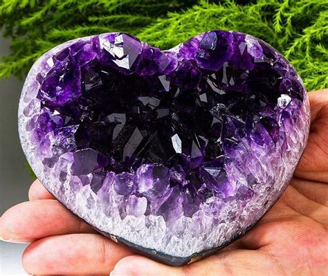 A Beautiful Quality Amethyst Heart That Colour Is Very Hard To Find I