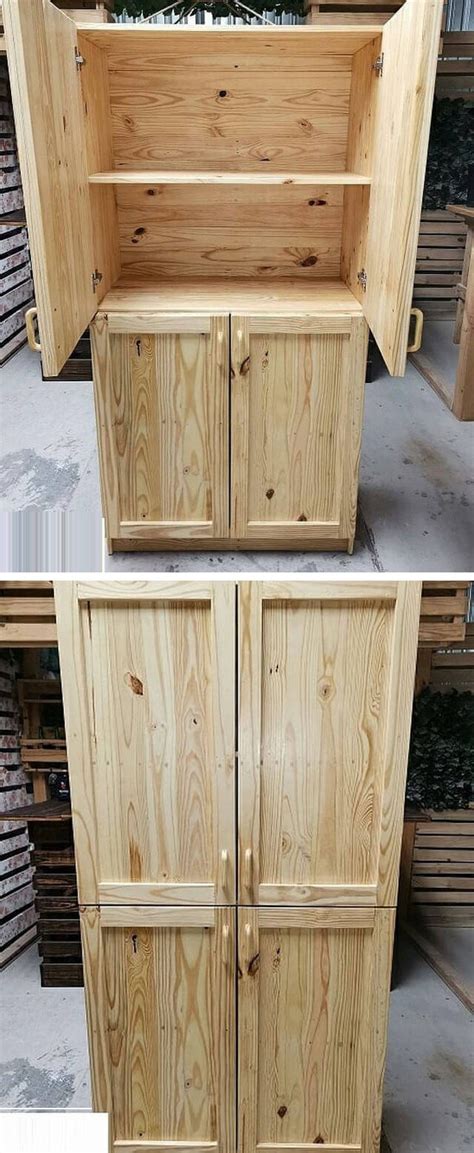 The best thing about pine is that it can easily be stained or painted as an underscore in traditional kitchens. Best 35+ DIY Wood Upcycled Pallet Projects - Sensod