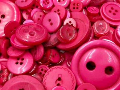50 Mixed Hot Pink Buttons Sewing Buttons Mixed Sizes Etsy Canada