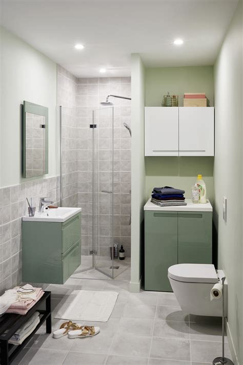 Les petits espaces ont aussi le droit à leurs salles de bains élégantes