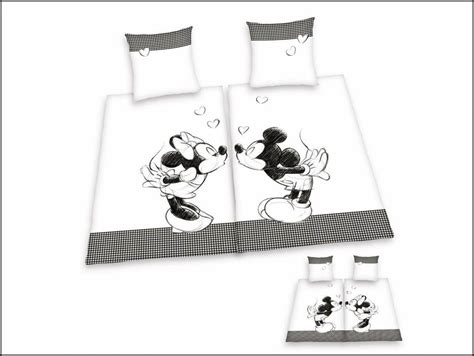 Maus haus is a 6 man ensemble electronic band from san francisco, california. Micky Maus Bettwäsche Lidl Ideen Für Zuhause von Mickey ...