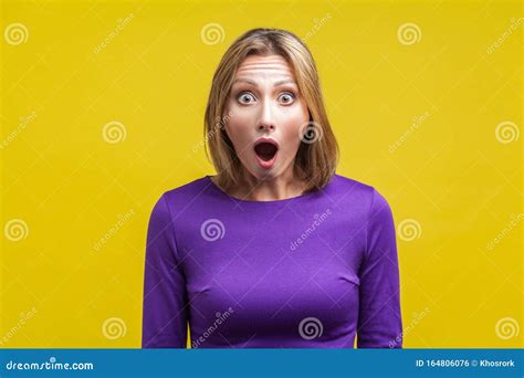 Wow I Can T Believe This Portrait Of Astonished Woman With Stunned Shocked Face Indoor Studio