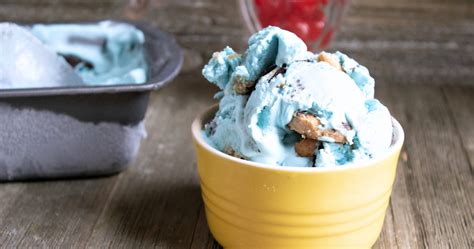 No Churn Cookie Monster Ice Cream Recipe Mama Likes To Cook