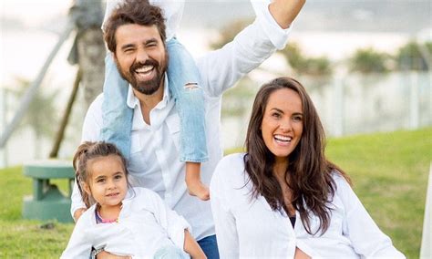 Ricardo Pereira partilha primeiras fotos da sua filha — MYWAY