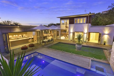 Some days ago, we try to collected photos for your best ideas to choose, we can. Best U Shaped House Plans with Courtyard Pool Ideas ...
