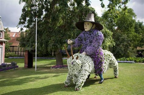 Libri d'artista dalla collezione del museo hendrik c. Odense flower festival Denmark -Clumsy Hans from Hans ...