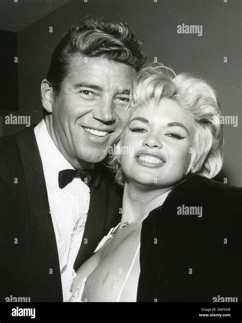 jayne mansfield us actriz de cine con mi esposo mickey hargitay alrededor de 1962 fotografía de
