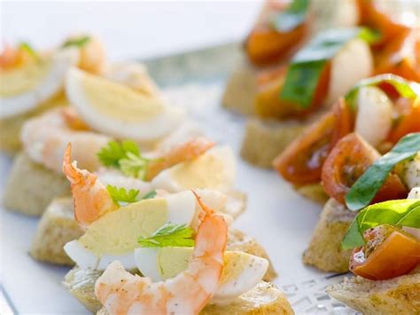 Canapes With Egg And Shrimp Recipe Eatsmarter